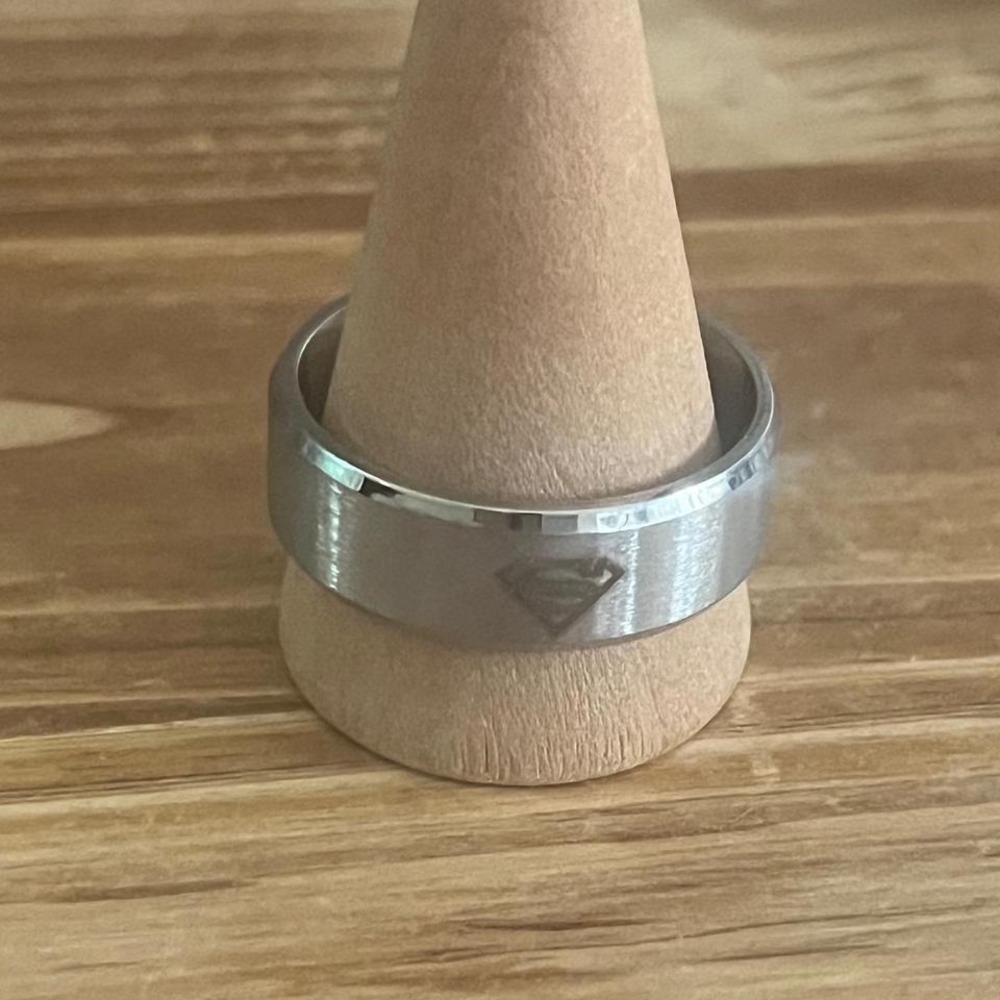 Silver Titanium Band Carved Superman Brushed Finish Unisex Ring 8mm Width-Size 7 - Picture 8 of 8